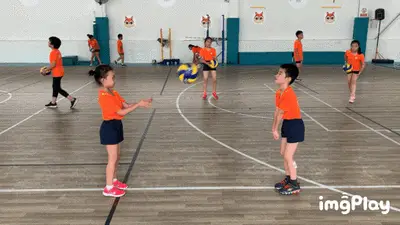 米兰补强后防线时出现新名字：萨索洛的杰伊·伊德泽斯