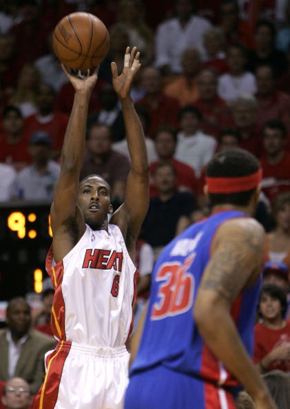 能在一个自 能在一个自